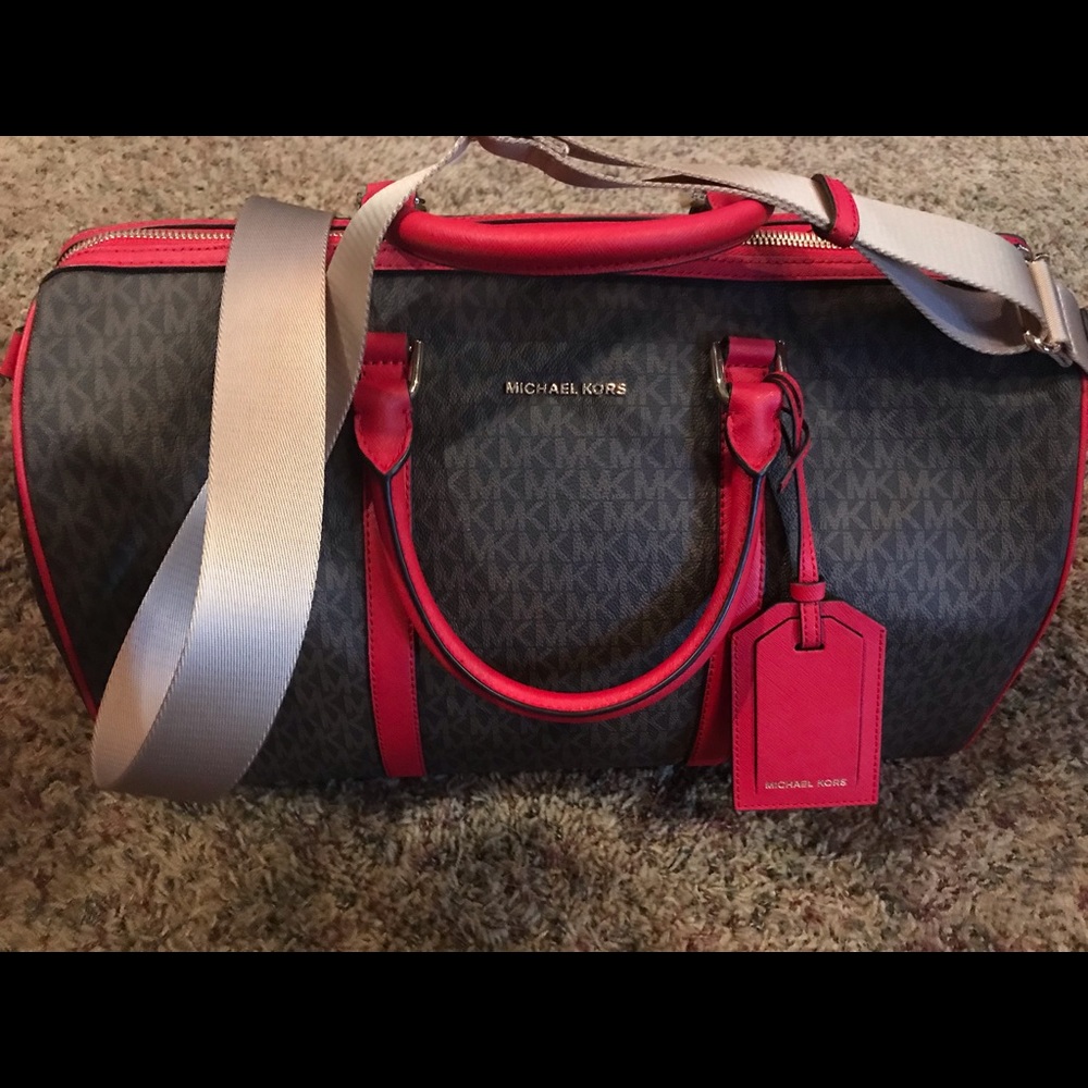 Michael Kors weekender. New!!!